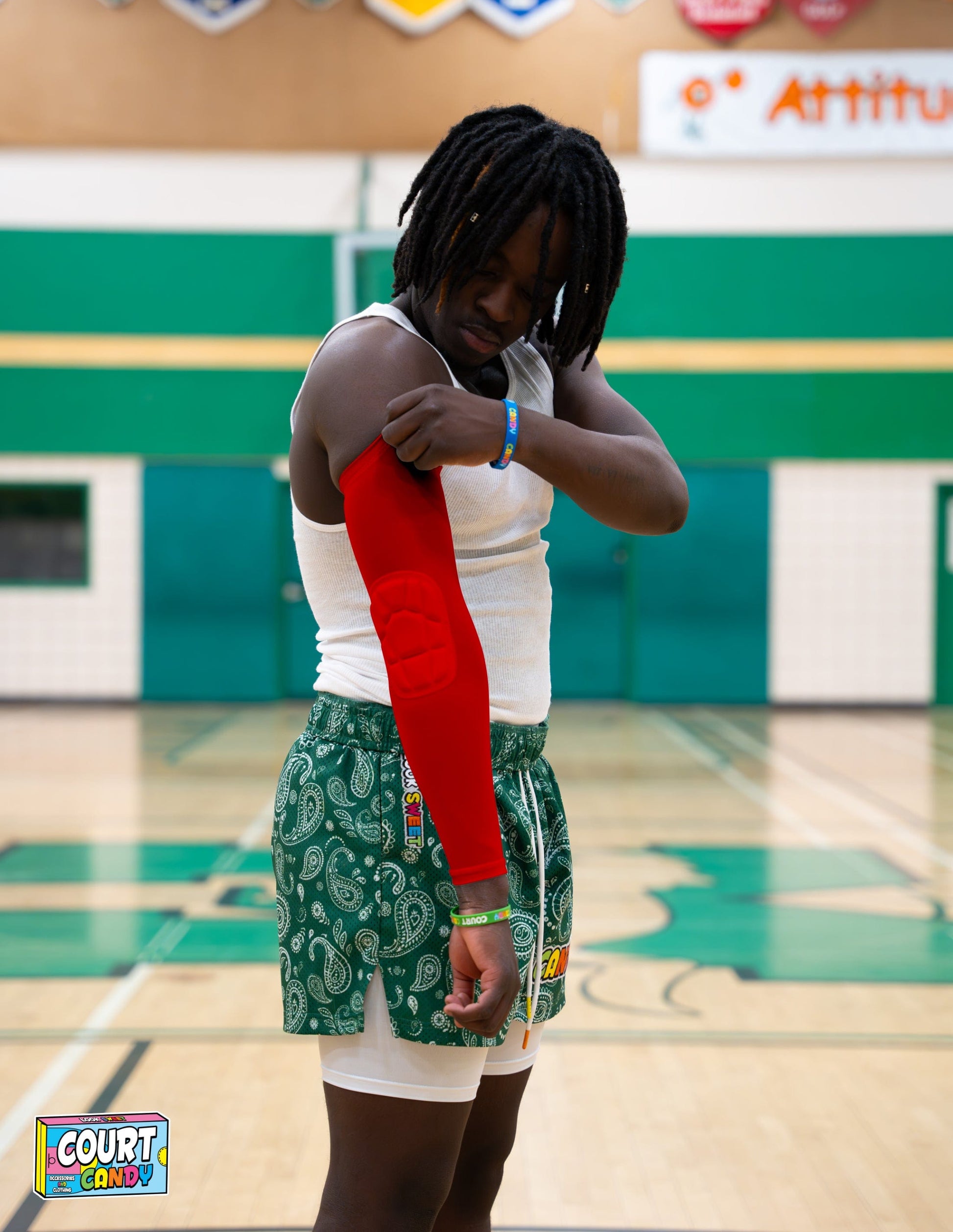 Red Court Candy Basketball Compression Arm Sleeve Shooting Sleeve Padded Shooting Sleeve Performance Arm Sleeve NBA Breathable Polyester Spandex Elbow Sleeve Injury Prevention Men Women Youth Mens Womans