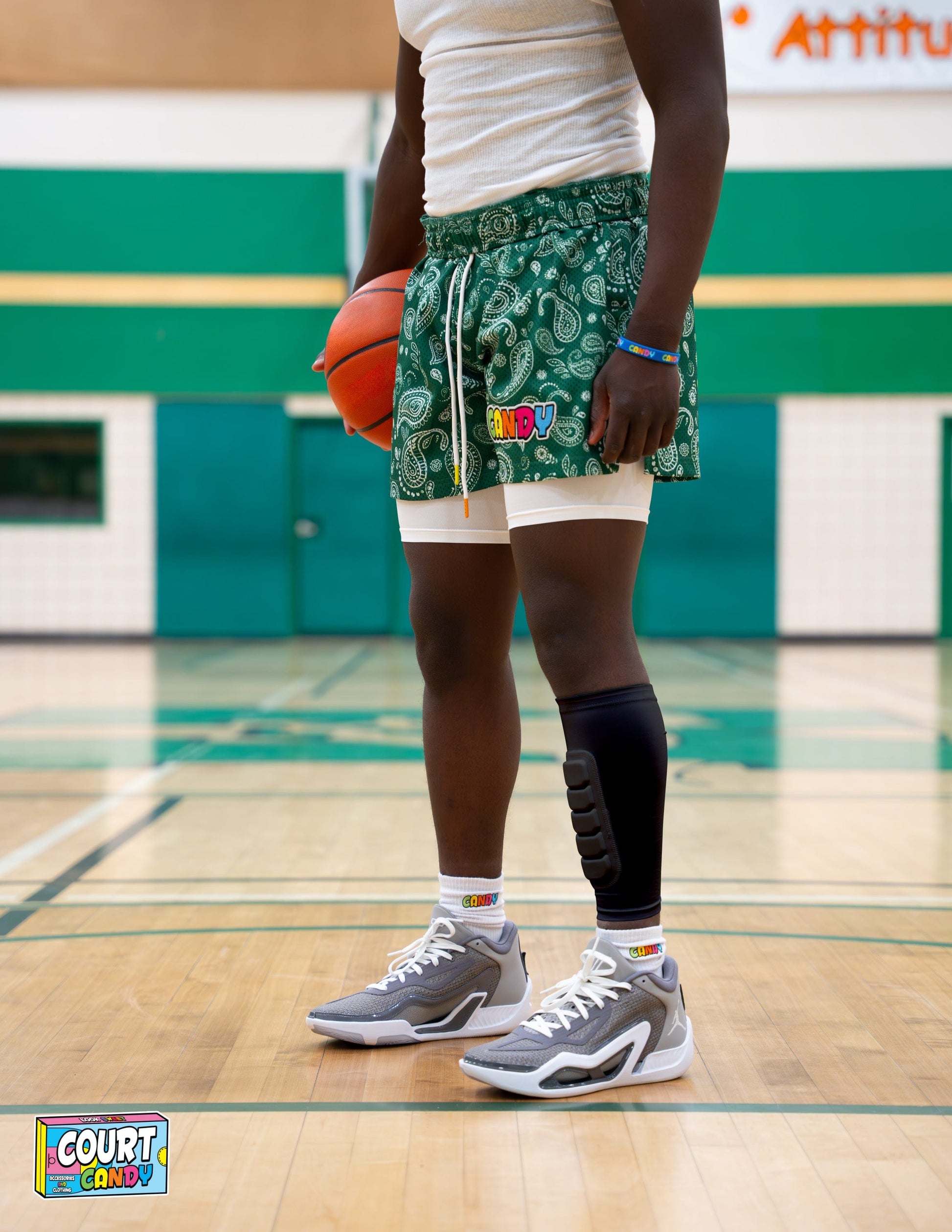 Black Court Candy Basketball Compression Padded Calf Sleeve Calf Sleeves Breathable Polyester Spandex Shin Sleeve Running Sleeve Ankle Short Long Compression Sock Protective Performance Calf Sleeve Injury Prevention Men Women Youth Mens Womans